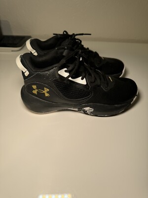Under Armour Kids GS Lockdown 6 Basketball Trainers Sneakers Sports Shoes Size 4