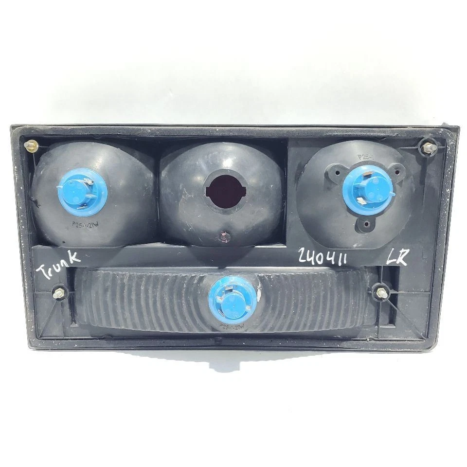 1990 Bentley Turbo R Automatic OEM Left Rear Taillight Trunk Mounted - Image 4 of 4