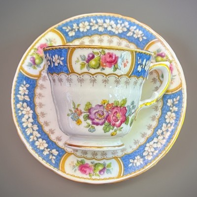 VTG Sutherland HM Evesham Tea Cup Saucer Set England Bone China Gold Trim