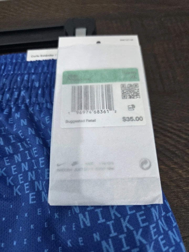 Pantalones Cortos de Entrenamiento Nike Dri-Fit Juveniles XL (24-16), Gris Foto 3 de 4