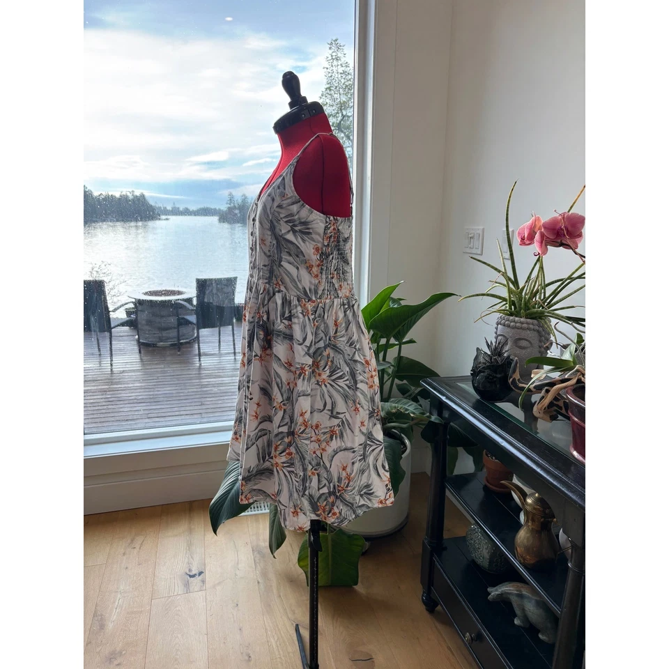 Vestido Rip Curl S Blanco Floral Estampado Tropical Informal Solero Coqueta Vacaciones Foto 3 de 4