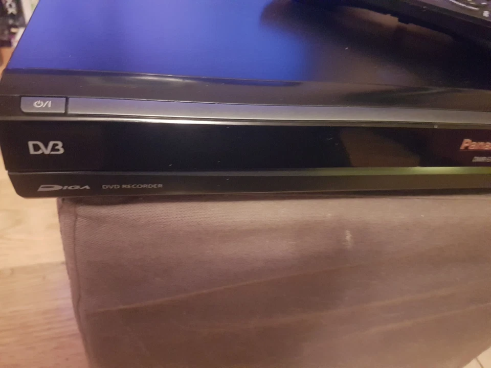 Panasonic DMR-EX79EG DVD-Recorder mit 250GB Festplatte schwarz