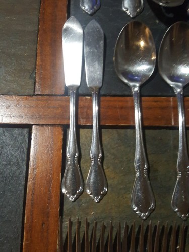 Lot of 20 Pieces Oneida Chateau Stainless Oneidacraft Deluxe Flatware  - Picture 5 of 8