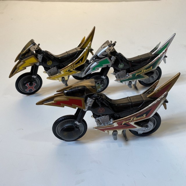 Bandai Power Rangers Motorcycle Lot Vintage 2002 Yellow Red Green Set
