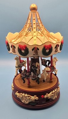 Vintage Maisto Village Carousel Animated Musical Christmas w Box Batteries