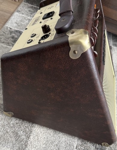 Acoustic A20 20W Guitar Amplifier - Brown - Picture 2 of 4
