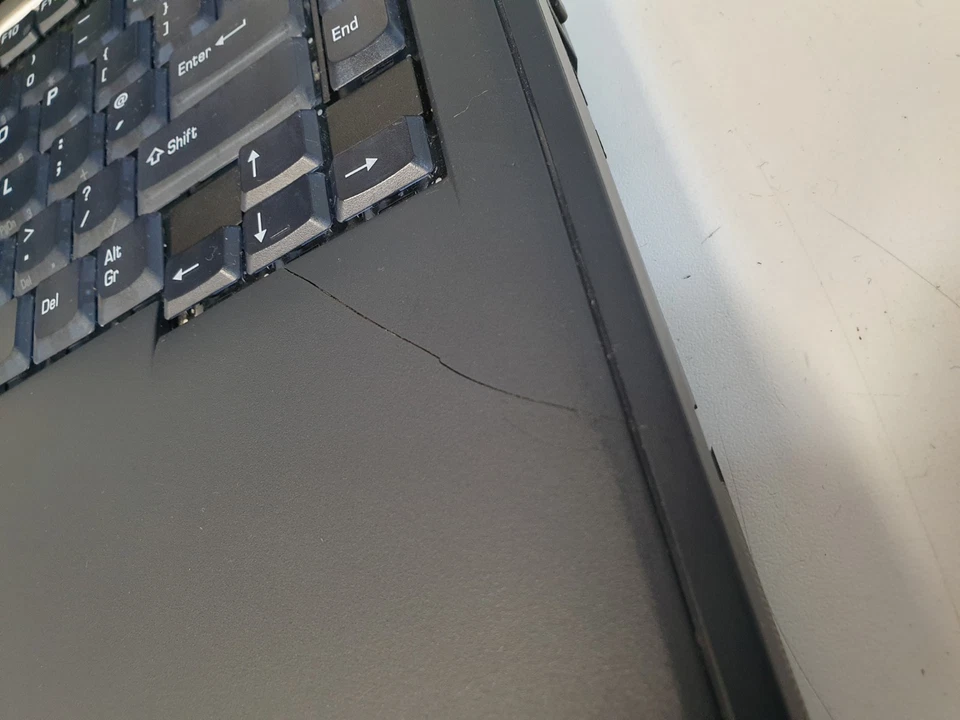 Blue Toshiba Satellite A30 | Pentium 4 M 2.80GHz | 512MB - Image 3 of 4