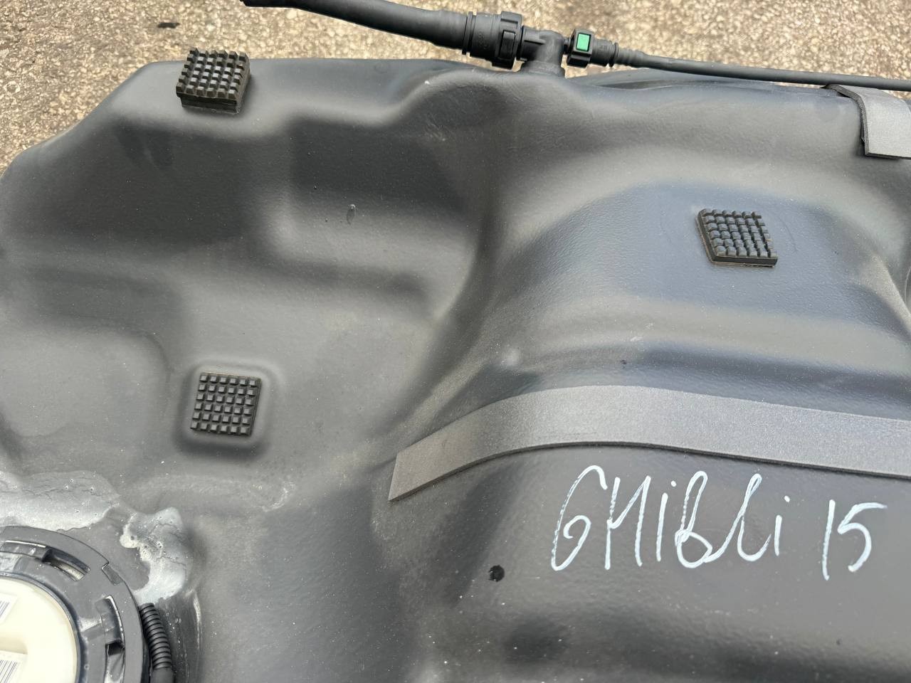14-17 Maserati Ghibli Fuel Gas Tank Reservoir OEM 06700032570