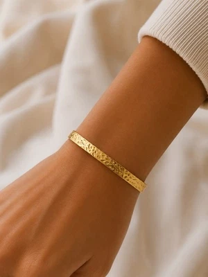 💎 Bracelet Manchette Martelé Doré Vintage – Acier Inoxydable - Photo 1/4