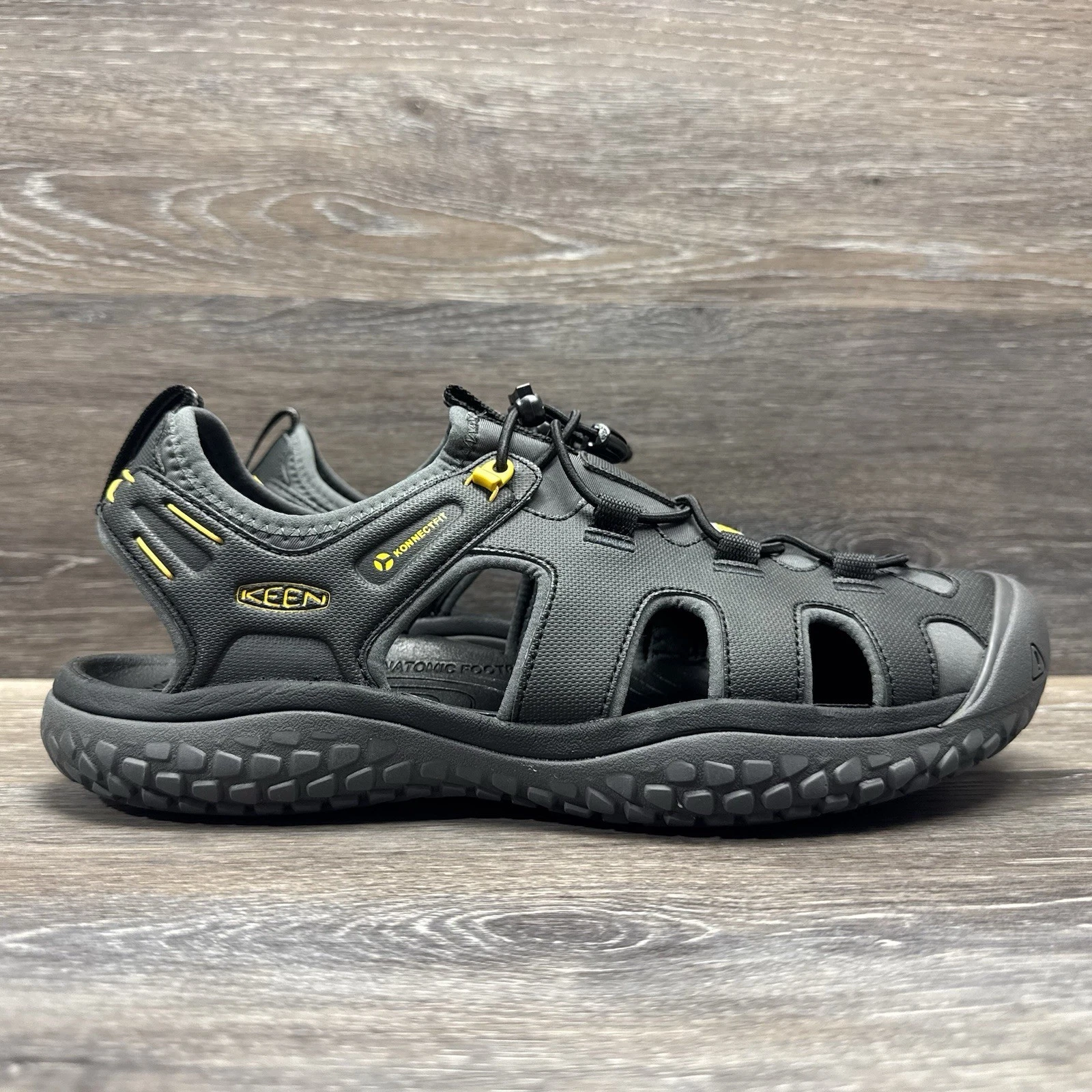 Keen SOLR Shoes Men Size 11.5 Black Hiking Trail Slip resistant Water Sandal
