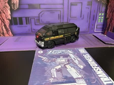 Transformers Generations Selects Legacy DK-2 Guard (read description)