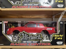 MOTOR Max HI-RISERZ 1:10 RC CAR 87 BUICK REGAL IN BOX RARE VINTAGE RED