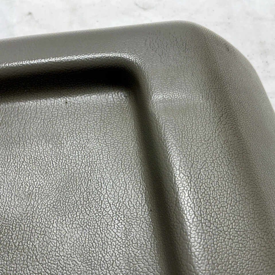 2003-2004 HUMMER H2 RECESSED CENTER CONSOLE ARMREST LID GRAY & HINGE OEM - Image 4 of 4