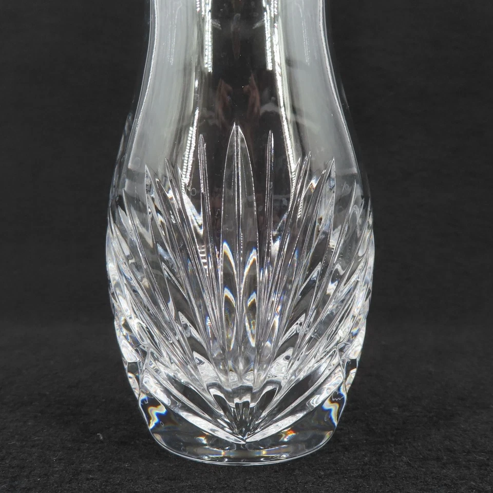Florero Wedgwood Majesty Pattern 6,25 pulgadas de alto corte de cristal transparente floral Foto 2 de 4