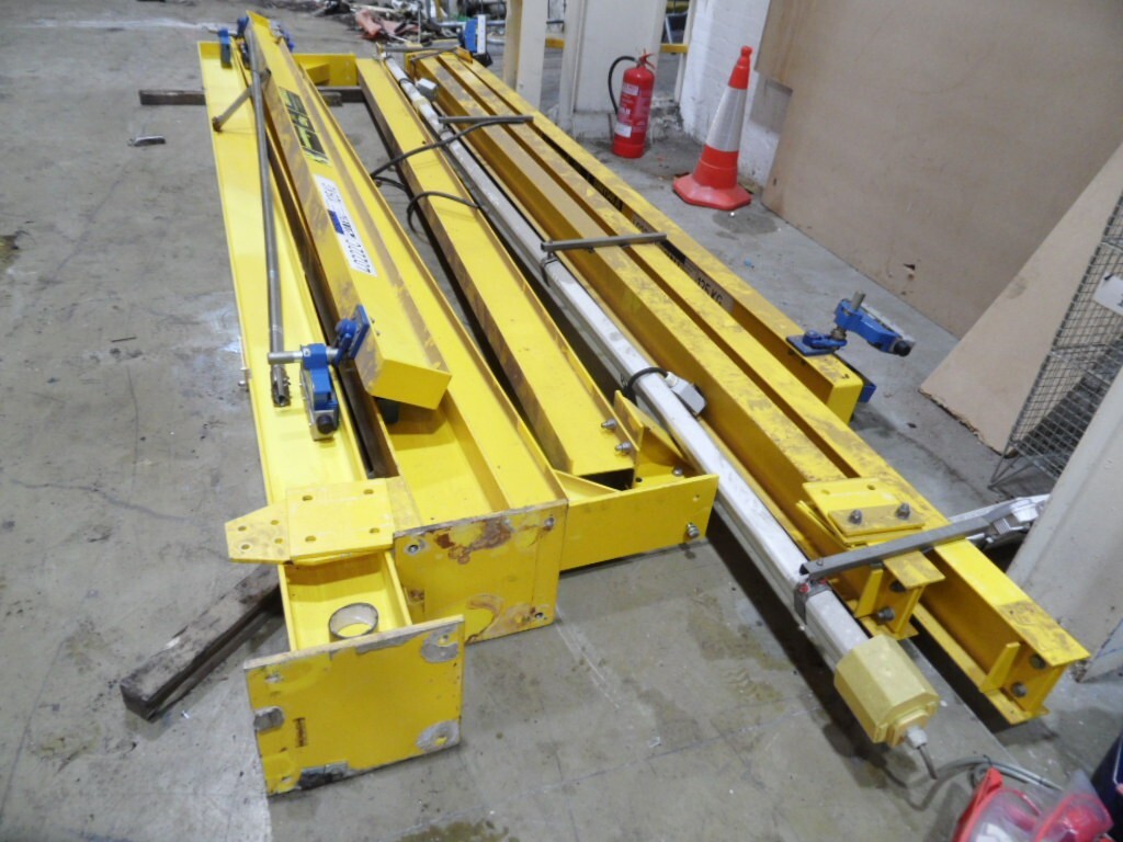 PILLAR SWING JIB CRANE +1000KG CAPACITY+ 3.2M ARM & 4.3M PILLAR + ELECTRIC HOIST eBay