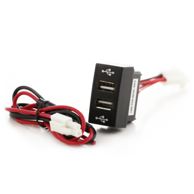 1x12/24 V USB-Ladegerät  Max 3 A Dual für LKW Mercedes Actros MP4 Port OEM Fit