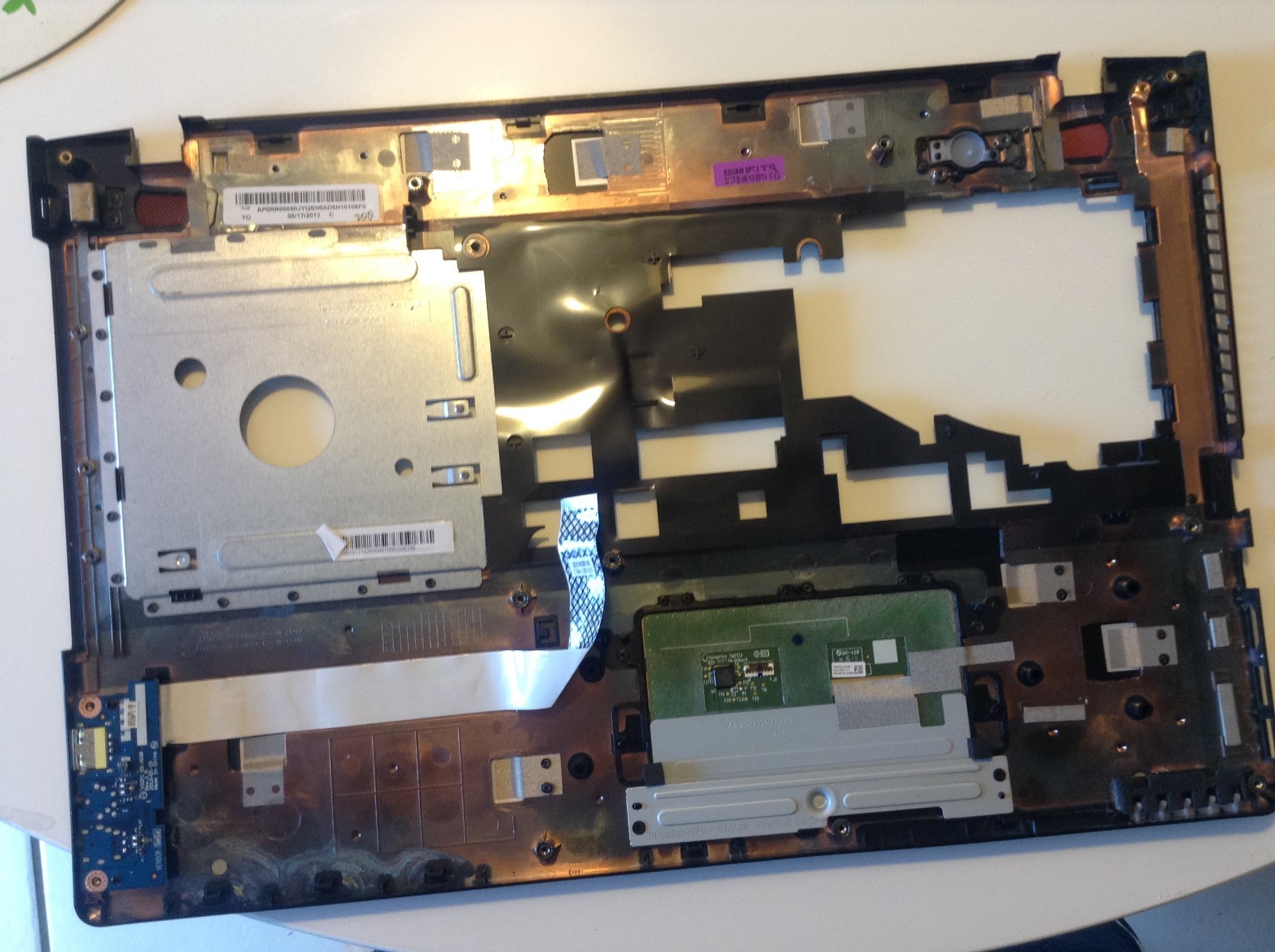 Lenovo IdeaPad Y510P Gaming Laptop Palmrest Touchpad Power Button