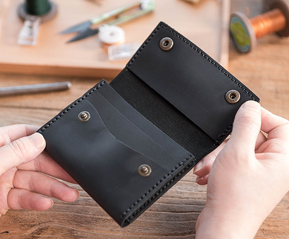 mcm wallet men