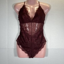 Women  s Delicate Burgundy Lace Teddy Size M Snap Gusset