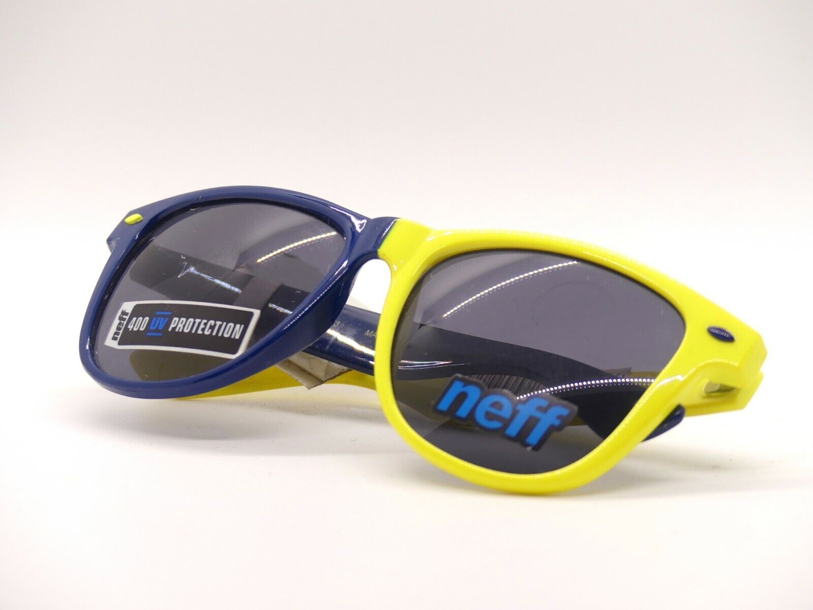 Guardia Matar Pila de Gafas de sol Neff Daily (bolsa incluida) | eBay