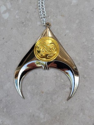 Labyrinth Necklace Chrome Jareth Goblin King Medallion Cosplay Prop Metal