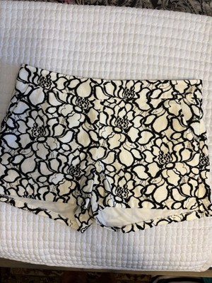 Express Women s Dressy Floral Embroidered High Waisted Shorts, 10