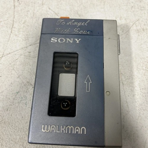 *NEEDS REPAIRS* VINTAGE SONY TPS-L2 WALKMAN CASSETTE PLAYER