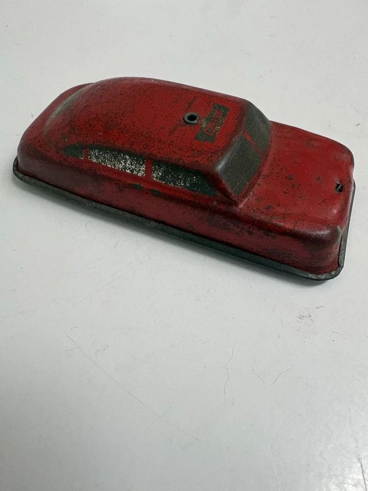 Coche de juguete vintage Wyandotte litográfico de hojalata jefe sedán rojo años 40 estilo cuerda prensado Foto 3 de 4