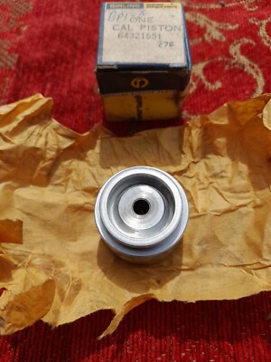 Volvo 142, 144 rear brake piston Girling 64321551