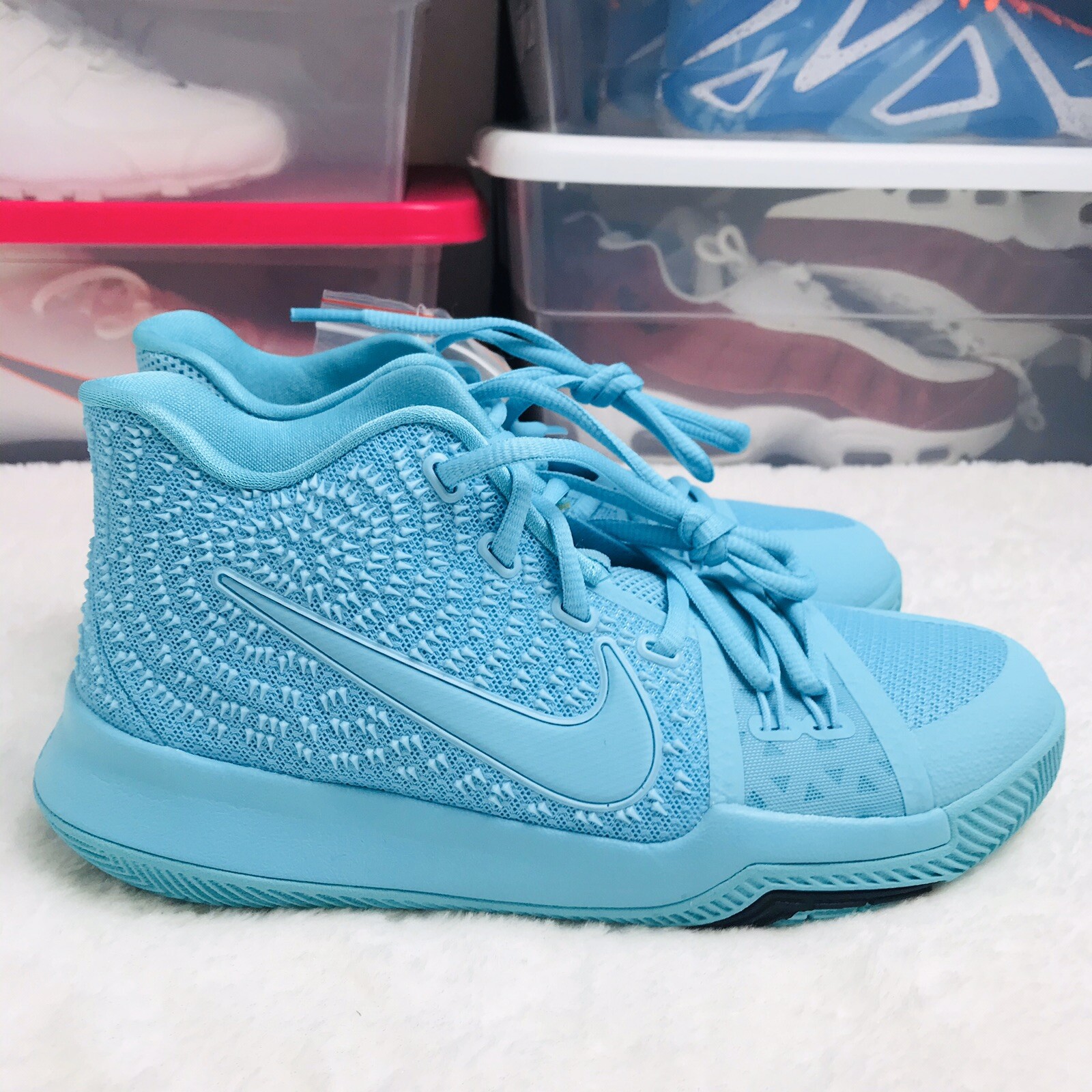 teal kyries