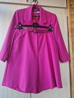 women's suit with shorts Vangeliza ,new,raspberry color,size 36