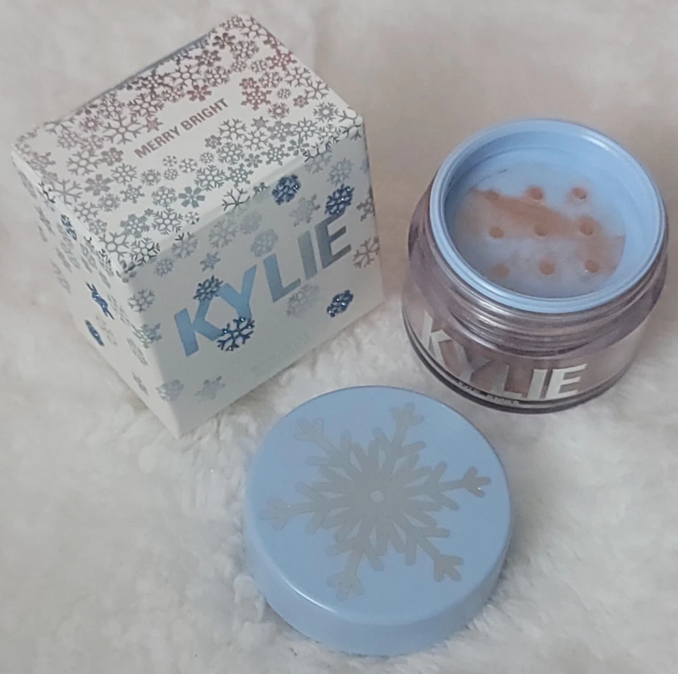 Kylie Cosmetics Edición Limitada Ultra Nieve a la Sombra Merry Bright Nuevo en Caja Foto 3 de 3