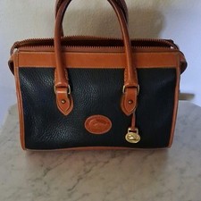 Dooney  Bourke Women  s Medium Satchel Black/Brown Zip, Detachable Strap