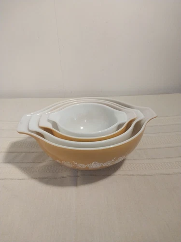 Vtg Pyrex Butterfly Gold  Mixing Bowls Cinderella 4pcs