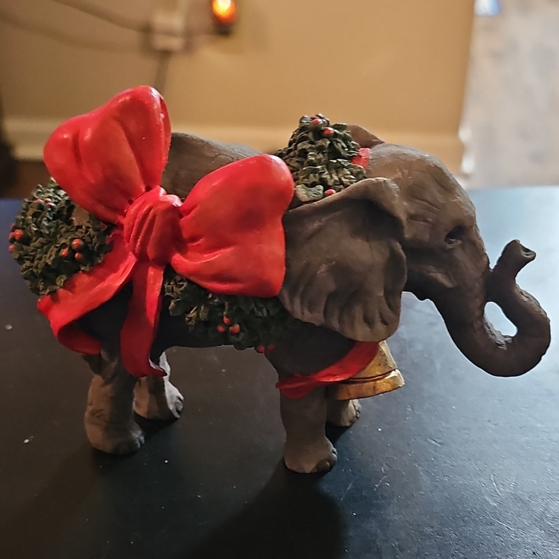 Nanco Christmas Animals A15045 Elephant Figurine with Wreath & Red Bow