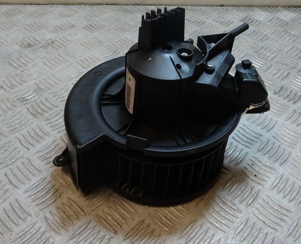 VAUXHALL ZAFIRA B 1.6PETROL 105BHP 5 DOOR 2007 HEATER BLOWER MOTOR