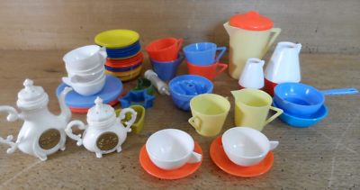 Puppenstube Puppengeschirr Puppen Plastik Geschirr Salz- und Pfefferstreuer