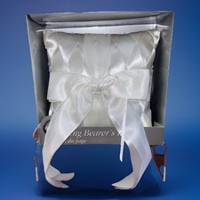 WILTON Ring Bearer's White Satin Timeless Pillow w/bow, Stock 120-101