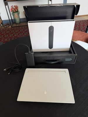 Dell Alienware X15 R1 i7-11800H 2.30GHz 16GB 2 SSDs RTX 3070 - Excellent  Cond