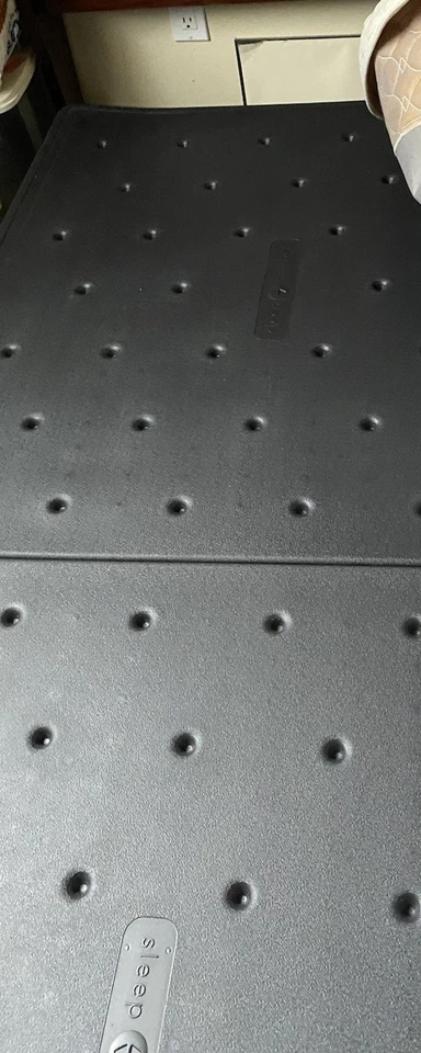 Valencia King Wood Low Profile Platform Bed Frame & base in Walnut Pick up only - Image 2 of 4