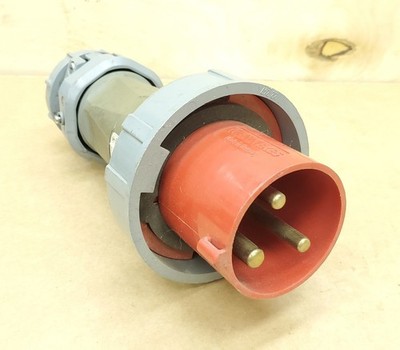 Mennekes 360P7W 60 Amp 3 Wire 480VAC Watertight Pin & Sleeve Plug