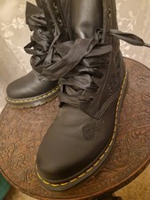 Dr Martens 1460 Vonda Mono Black Boots Embroidered Roses Floral UK 6 Exc Cond