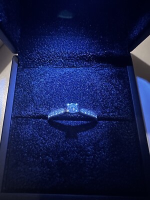 Glamira 14ct white gold engagement ring with VS diamond UK
