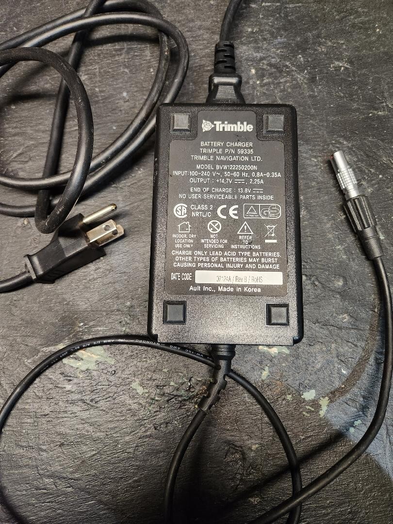 TRIMBLE BATTERY CHARGER MODEL BVW122250200N P/N 59335 eBay