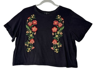 Attitude Not Included Top Women s XL Floral Embroidered Short Sleeve Stretch