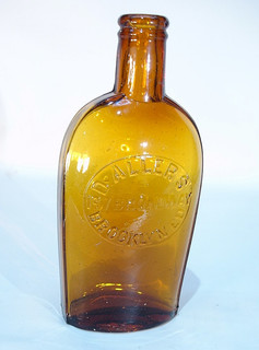 ALLERS 187 BROADWAY BROOKLYN ED NY NEW YORK AMBER WHISKEY FLASK BOTTLE