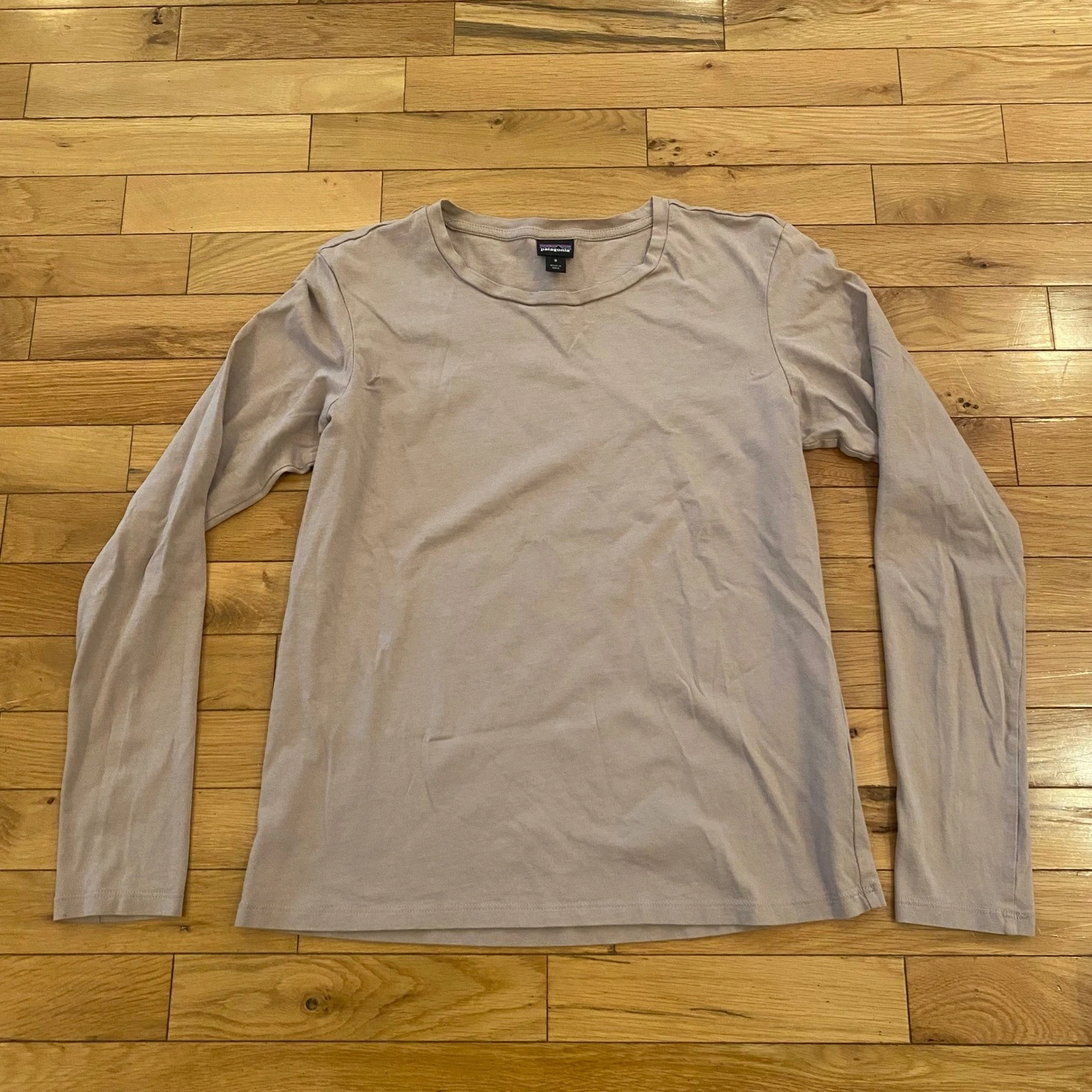 Patagonia Womens Long Sleeve Crewneck Top Muted Lavender Purple Small Base Layer