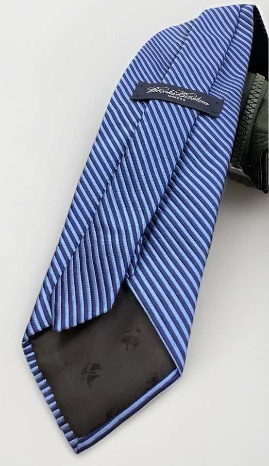 Corbata a rayas azul 31/2” de ancho 100 % seda hecha en EE. UU. Makers Brooks Brothers nueva sin etiquetas Foto 4 de 4