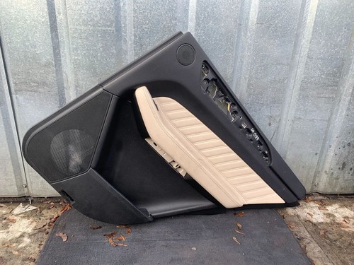 Mercedes-Benz GLE (W166 - C292) 2017 Rechts Verkleidung Tür hinten A1667300270