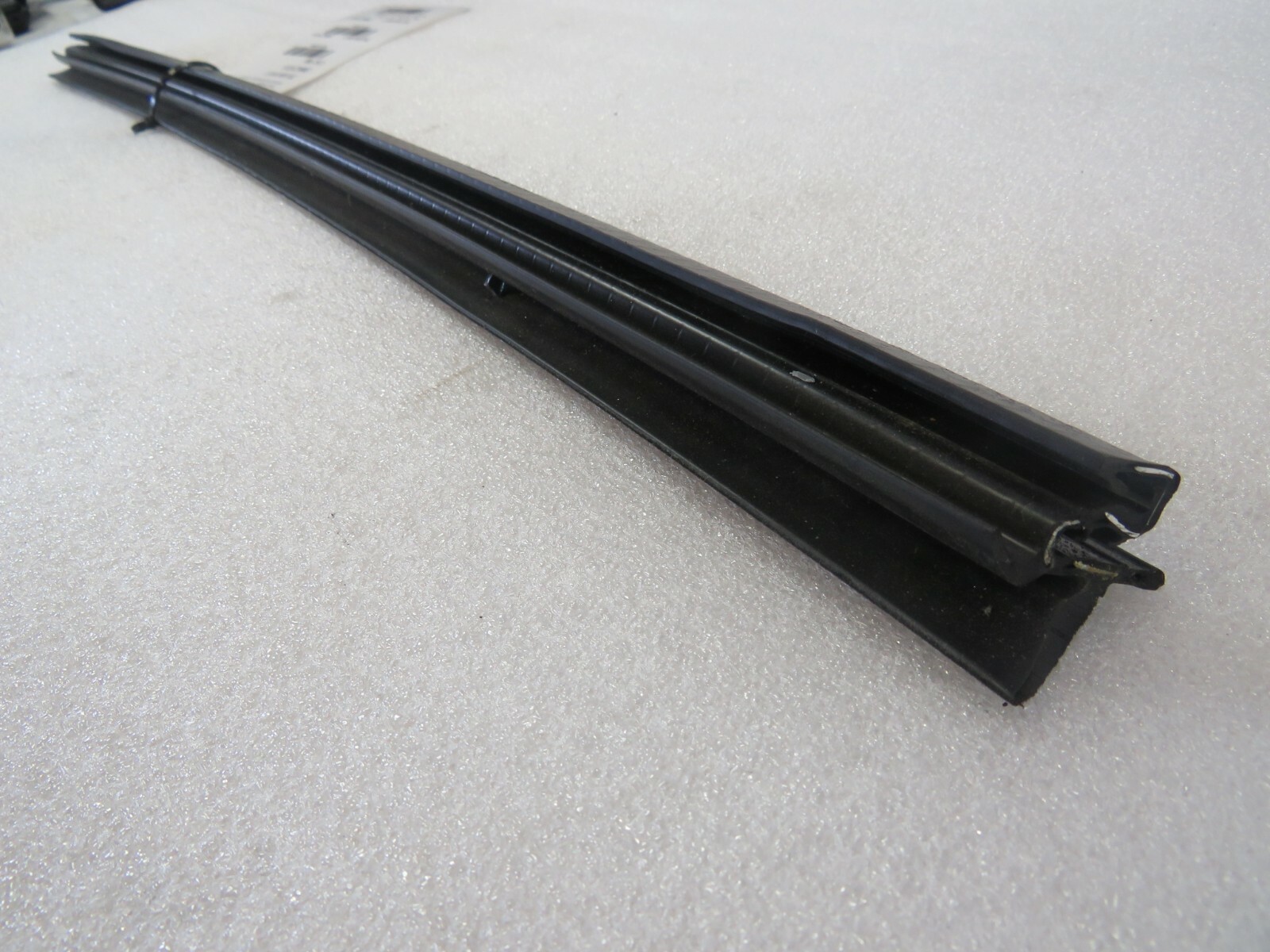 Maserati Levante, RH, Right, Front Inner Door Glass Scraper, Used, P/N 67003287